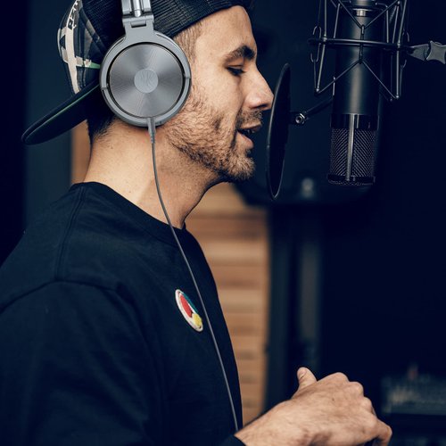 OneOdio Hi-Res Over Ear Headphones for Studio Monitoring and Mixing, Professional Adapter-Free DJ Recording Wired Headsets with Protein Leather Earcups, 50mm Driver Unit (Pro-50 Metallic Blue)