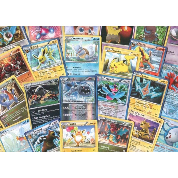 Pokemon 100 Assorted Cards with Foils & Bonus Mew Promo! [Toy]