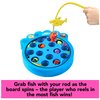 Spin Master Games Pinkfong Baby Shark Let's Go Hunt Musical Fishing Game Learning Educational Toy Preschool Board Game Summer Toy, for Kids Ages 4+
