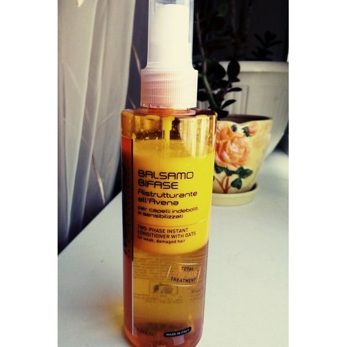 Brelil Numero Instant Two-Phase Oatmeal Hair Conditioner 200 ml./6.7 fl.oz.