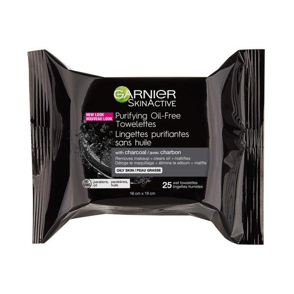 Garnier SkinActive Purifying Oil-Free Cleansing Towelettes with Charcoal, Package of 25 Wipes