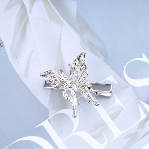 Iaceble Punk Butterfly Hairclip Barrette Silver Butterfly Side Clip Hairpin Metal Butterfly Hair Barrette Clip Hollow Butterfly Head Clip Pin Decorative Hair Accessories for Women and Girls Headdress