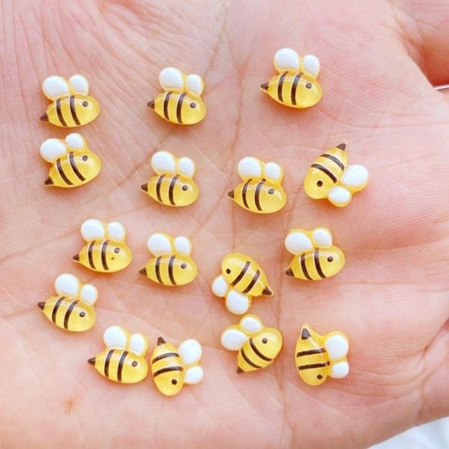 Bee Nail Charms 50PCS - 3D Resin Nail Decorations Flatback Kwaii Cute Nail Charms for Acrylic Nails