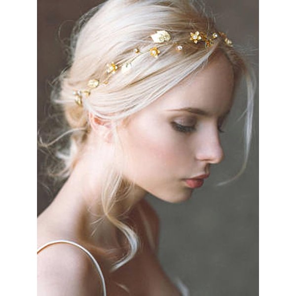 E EMZHOLE Bride Wedding Rhinestone Hair Vine Bridal Gold Leaf Pearl and Crystal Beads Bridal Hair Vine Hair Piece Crystal Headband Hair Accessories for Women and Girls