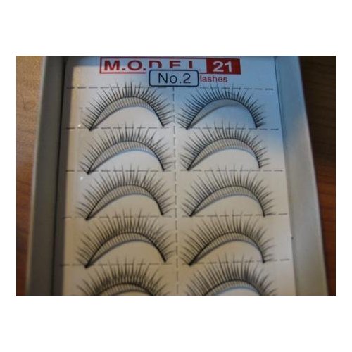 Model 21 False Eyelashes No. 2, 10 Pairs