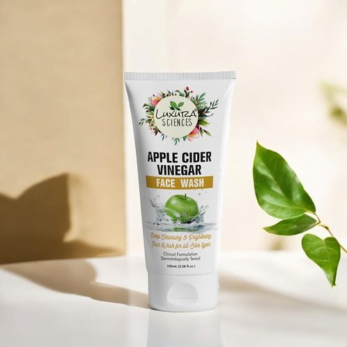 Luxura Sciences Apple Cider Vinegar Face Wash 100Ml For Skin Brightening, Refining, hydration with Natural Extracts. No SLS & Parabens.