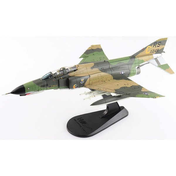 Mcdonnell Douglas F-4E Phantom II Fighter-Bomber Aircraft TAM 80, 86th TFW/512th TFS, Ramstein AB (1980) United States Air Force Air Power Series 1/72 Diecast Model by Hobby Master HA19055