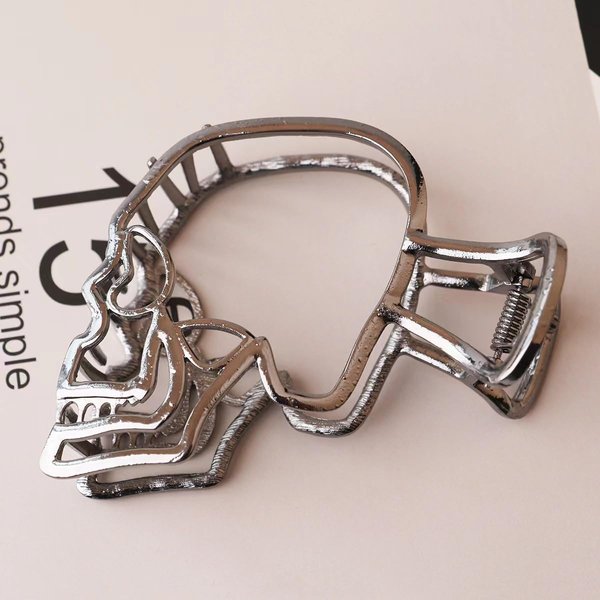 Halloween Hair Claw Clips Hair Claw for Women 1Pcs Skeleton Head Hair Claw Clips for Thick Hair Silver Hair Clips Hair Clips Metal Hair Clips Silver Head Halloween Clips Cute Hair Clips Accessories
