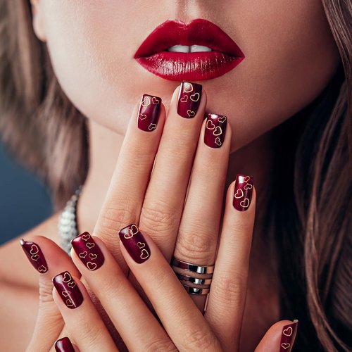 PAGOW 2000pcs Heart Nail Art Decals, Metal Love Charm Nail Art Stickers Studs DIY Nail Decoration Manicure Accessories for Women Girls(5/6mm) -Gold