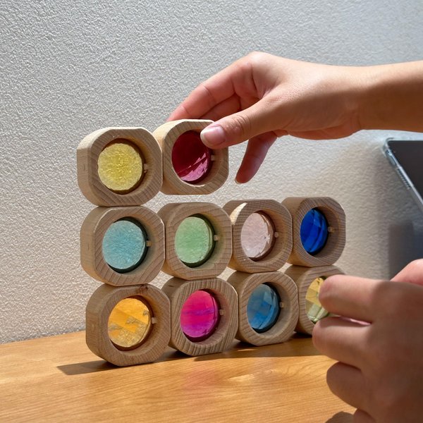 KOAICS 20PCS Wooden Gem Blocks Stacking Toys,Colorful Acrylic Windows Blocks, Rainbow Crystal Acrylic Building Cubes Educational Sensory Training Crystal Toys (20PCS Round Gem Blocks)