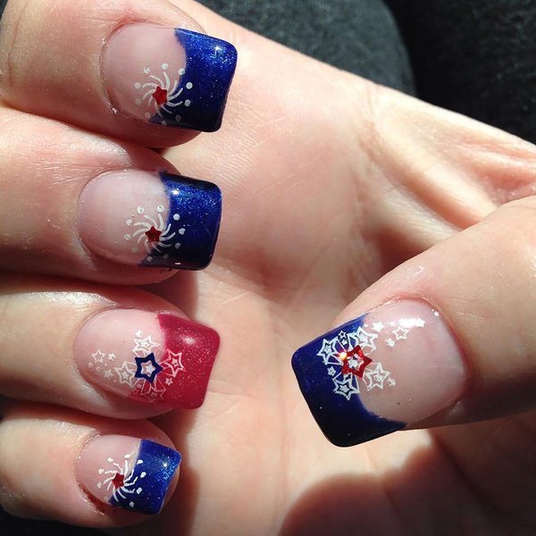 Blue Red French Tip Press on Nails Short Square Fake Nails Star Glitter Full Cover 4th of July Press on Nails Glue on Nails Reusable Artificial Independence Day False Nails for Women Acrylic Nails