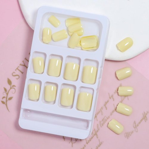 24Pcs Short Square Press on Nails Light Yellow Fake Nails Pure Color Short Fake Nail Tips Fall Artificial Nails Glossy Glue on Nails Short Square Shape Stick on Nails for Women