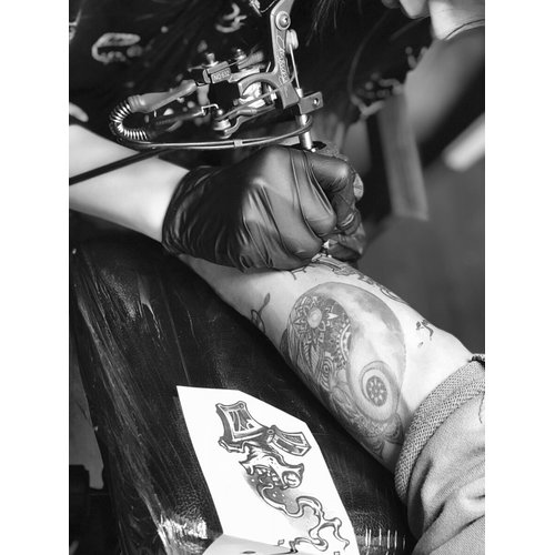 HOINCO 50 PCS Disposable Tattoo Tray Cover Tattoo Arm Rest Stand Cover,Transparent Elastic Arm Rest Tray,Easy to Use(35in*43in（90cm*110cm）)