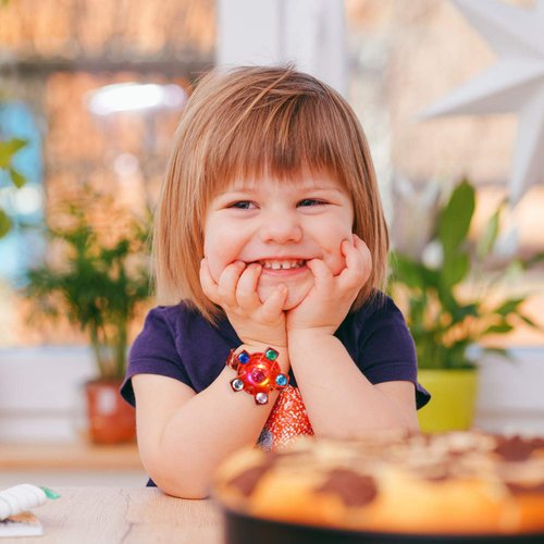 SCIONE 24pack LED Light Up Fidget Spinner Bracelets, Glow in The Dark Party Favors for Kids 4-8 8-12, Treasure Box Toys for Classroom, Birthday Gifts, Pinata Goodie Bags Stuffers