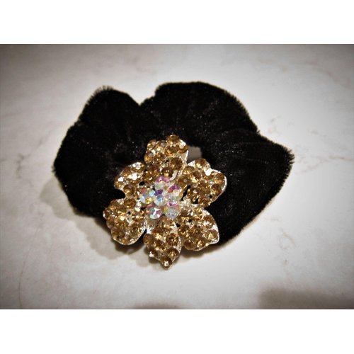 Generic Flower shaped hair tie pony tail holder scrunchie with gold crystals