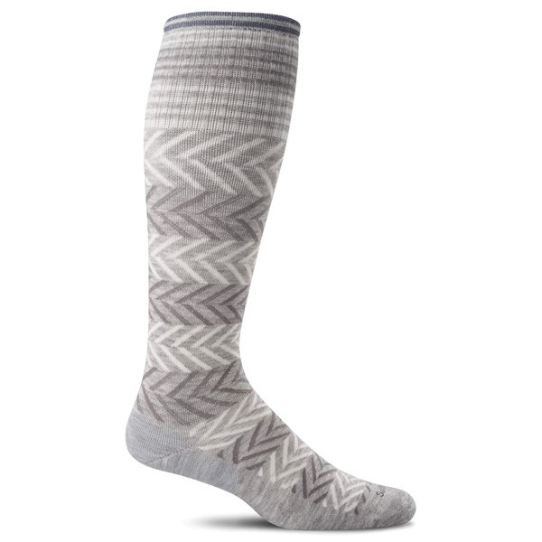 Sockwell Women's Chevron Moderate Graduated Compression Sock, Lt. Grey - S/M
