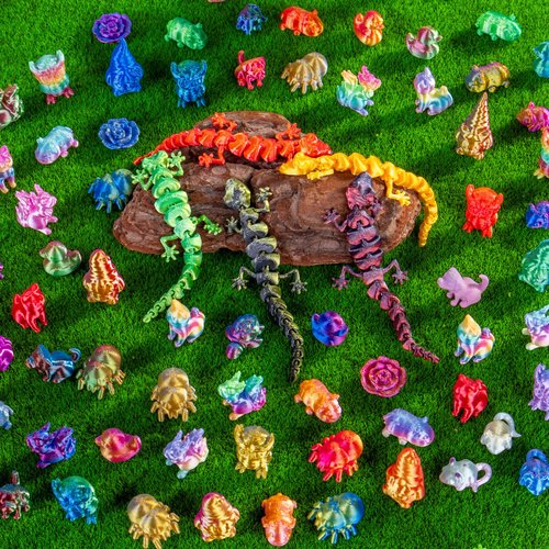 140 Pcs 3D Printed Mini Animals Set - Flowers, Owls, Puppies, Cats, Turtles, Spiders, Ducks, Spiders, Rats，2cm Figurines Gradient Colors, Safe Eco-friendly Material for Car，Home and Office Deco